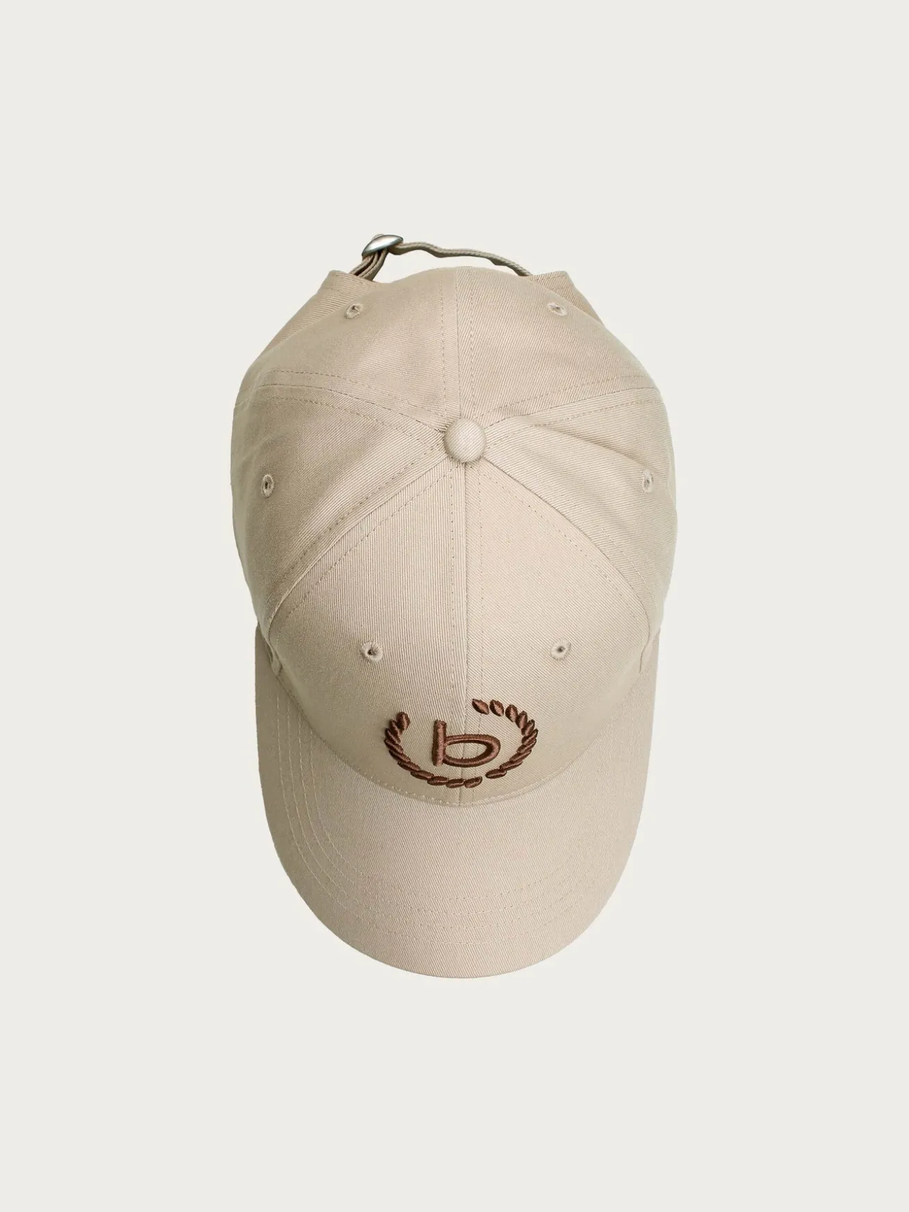Einfarbige Baseballkappe mit gesticktem bugatti-Logo