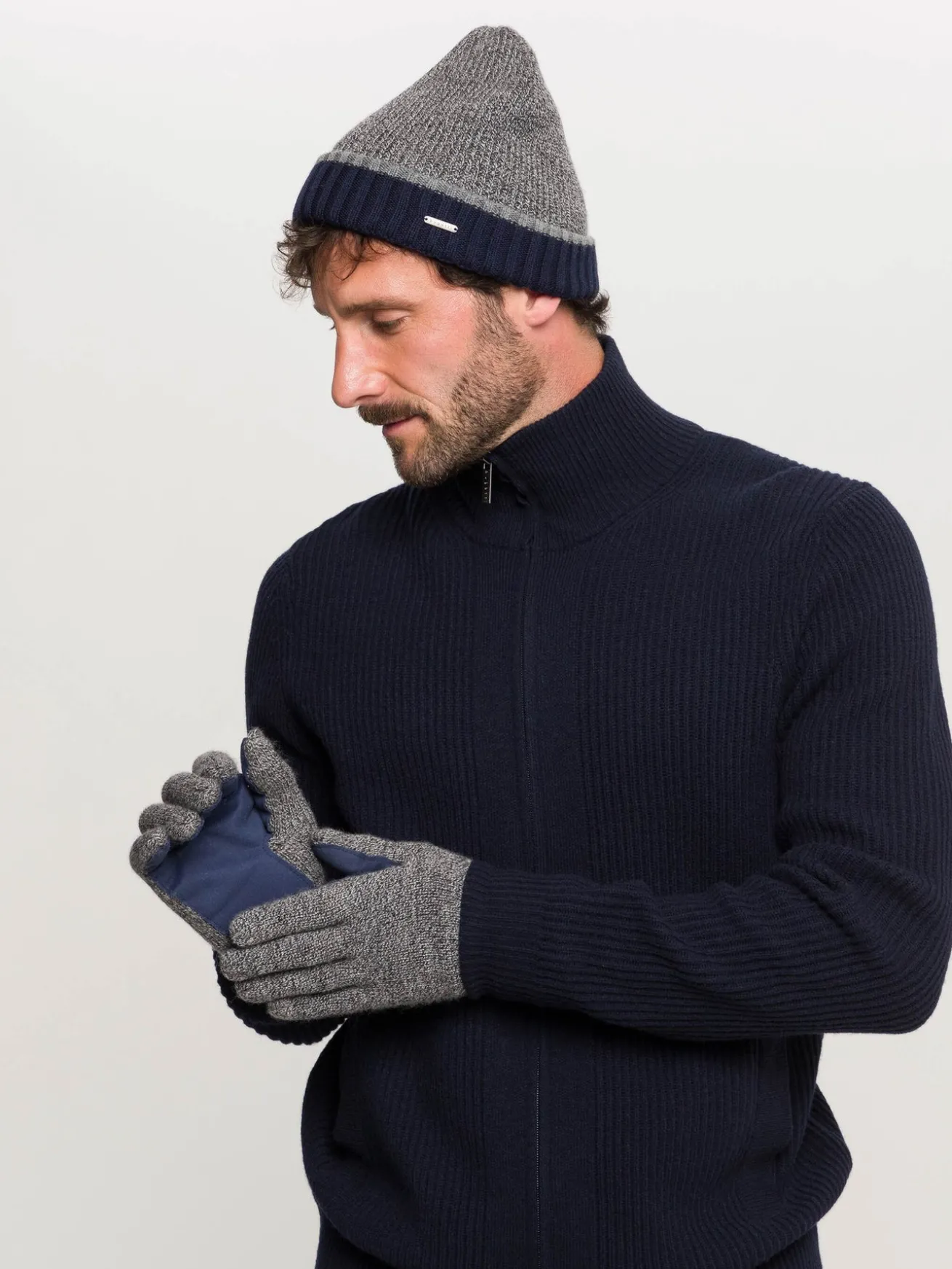 Melierte bugatti Strickhandschuhe in Wollmischung