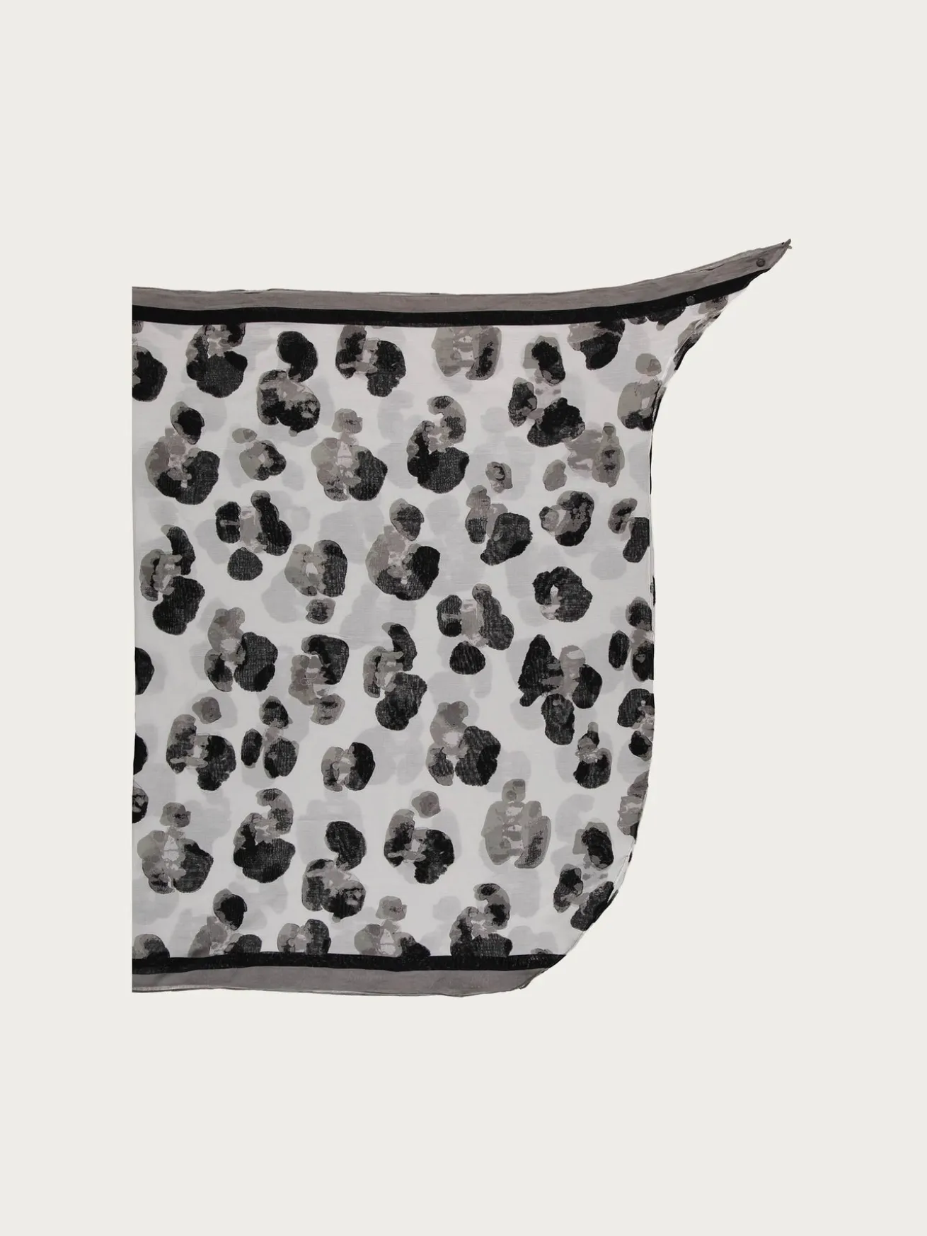 Pareo mit Leo-Print aus reiner Baumwolle