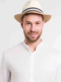 Sommerlicher Fedora mit bugatti Flag