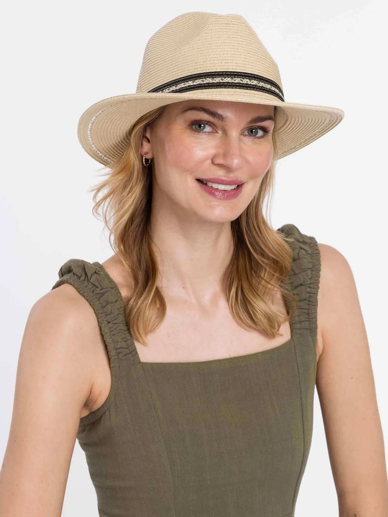Sportlicher Loevenich Fedora aus Papier