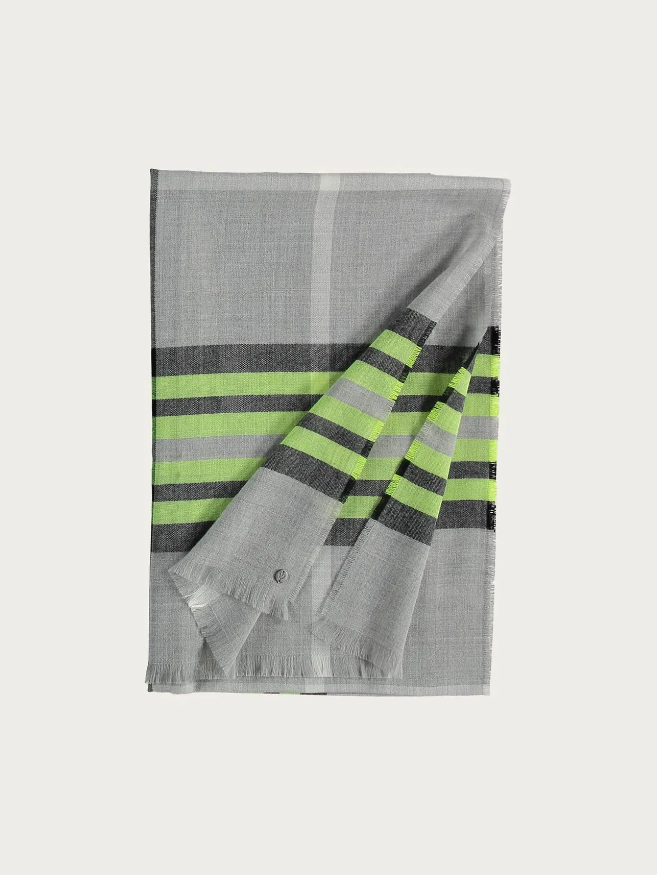 Stola mit FRAAS Plaid - Made in Germany