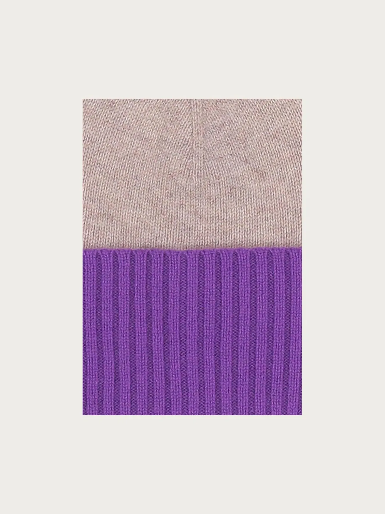 Strickmütze mit farblich abgesetzter Krempe in Kaschmirmischung