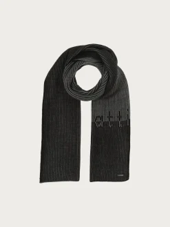 Strickschal mit bugatti-Schriftzug in Wollmischung