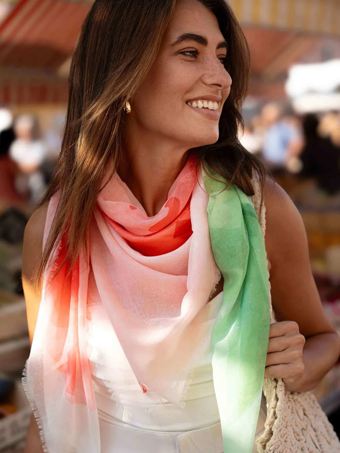 Sustainability Collection - Tuch mit Erdbeer-Design