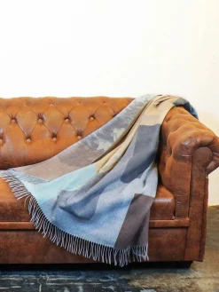 Sustainability Edition - Cashmink-Decke mit Colour Block Design - Made in Germany