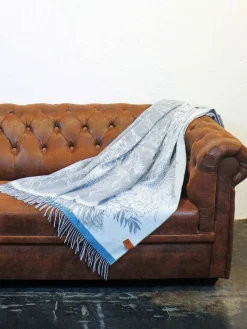 Sustainability Edition - Cashmink-Decke mit Blumen-Design - Made in Germany