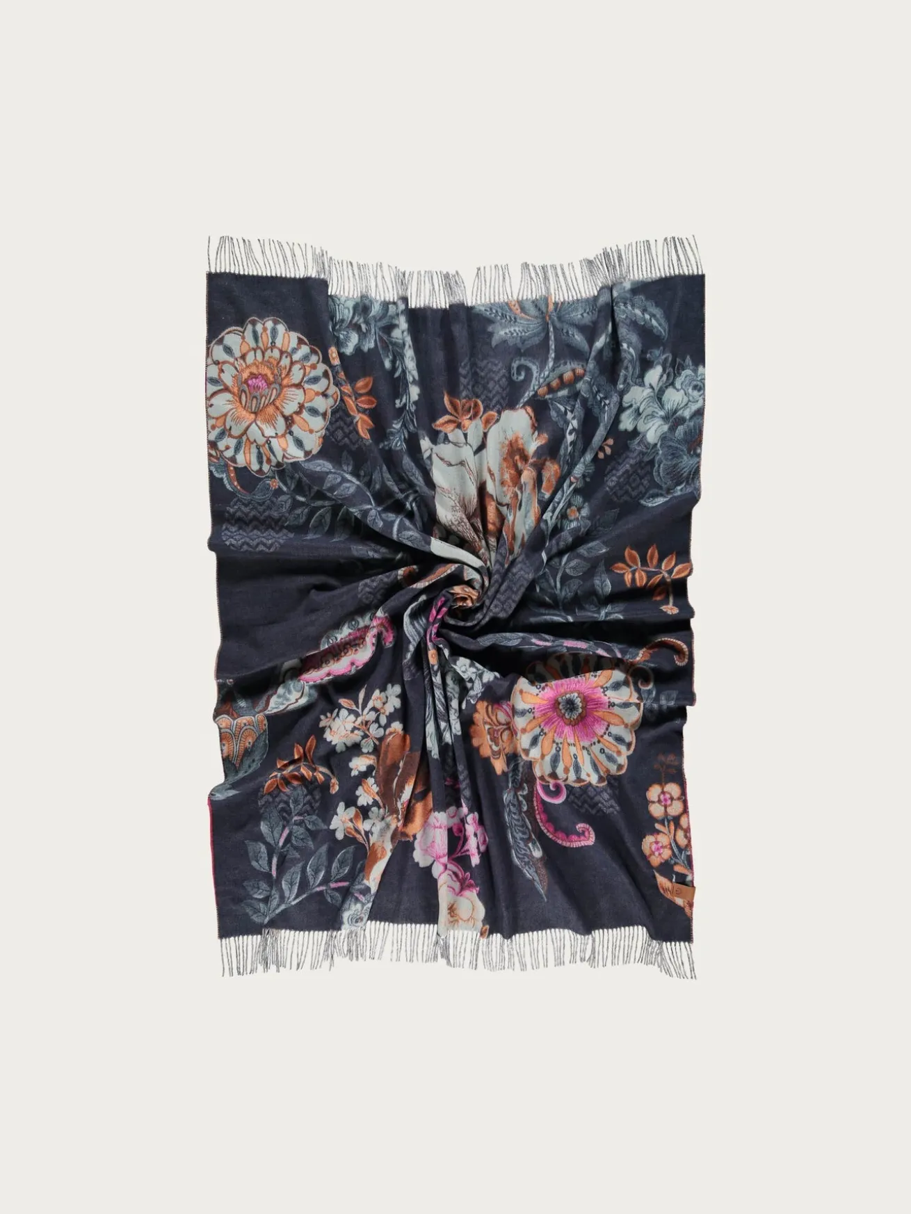 Sustainability Edition - Cashmink-Decke mit Blumenranken-Design - Made in Germany