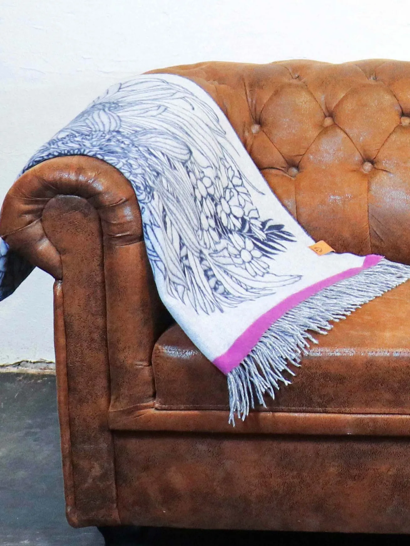 Sustainability Edition - Cashmink-Decke mit Blumen-Design - Made in Germany
