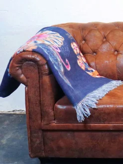 Sustainability Edition - Cashmink-Decke mit Blumenranken-Design - Made in Germany