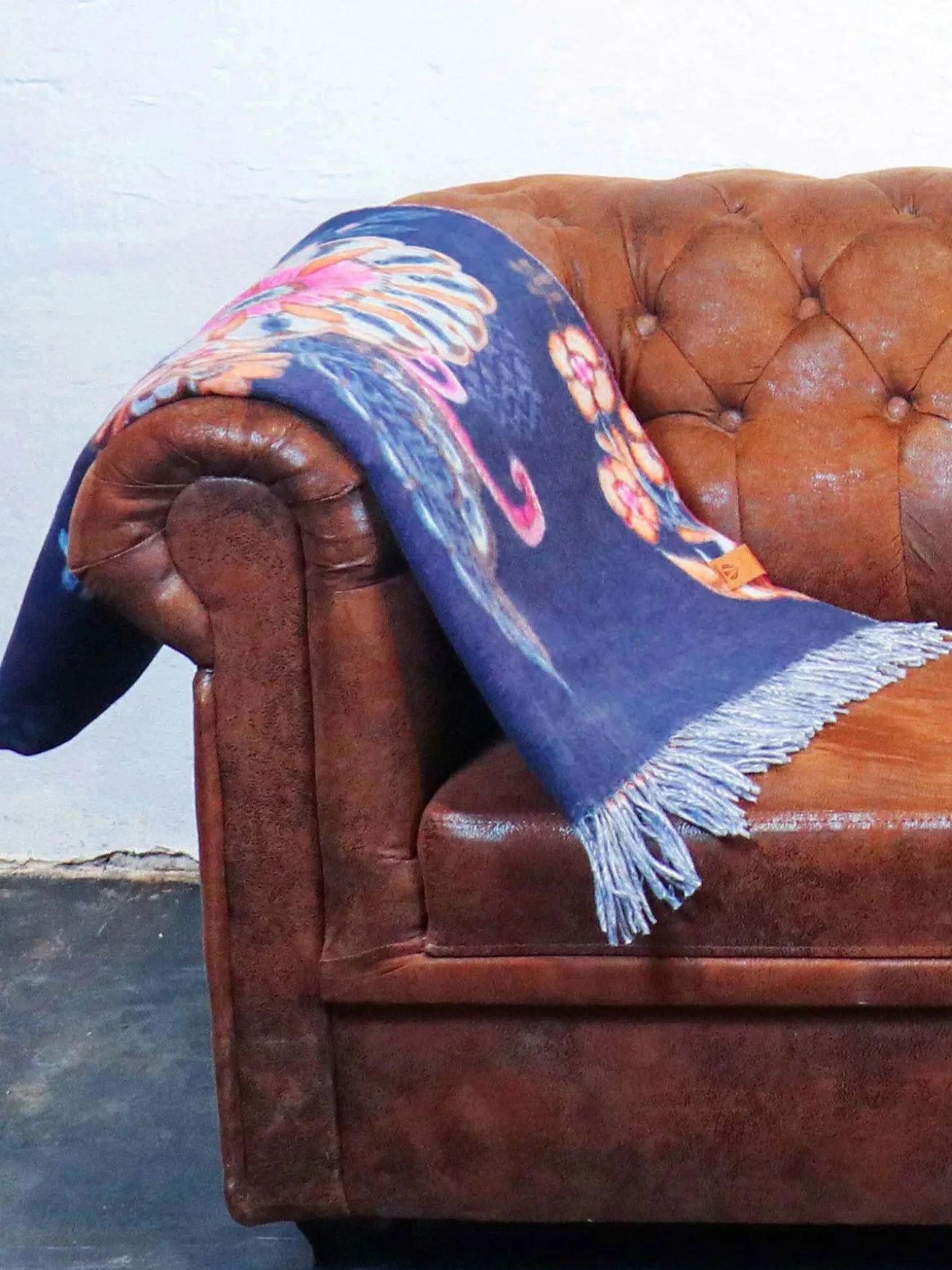Sustainability Edition - Cashmink-Decke mit Blumenranken-Design - Made in Germany