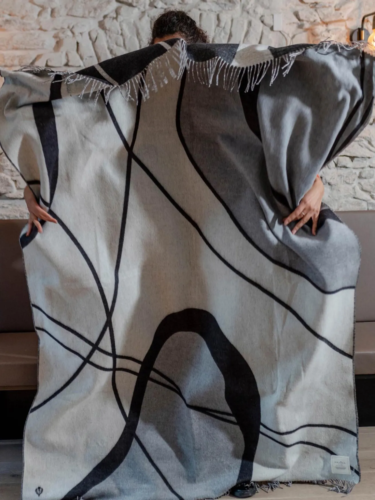 Sustainability Edition - Cashmink-Decke mit abstraktem Marmor-Design - Made in Germany