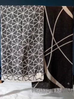 Sustainability Edition - Cashmink-Decke mit abstraktem Marmor-Design - Made in Germany