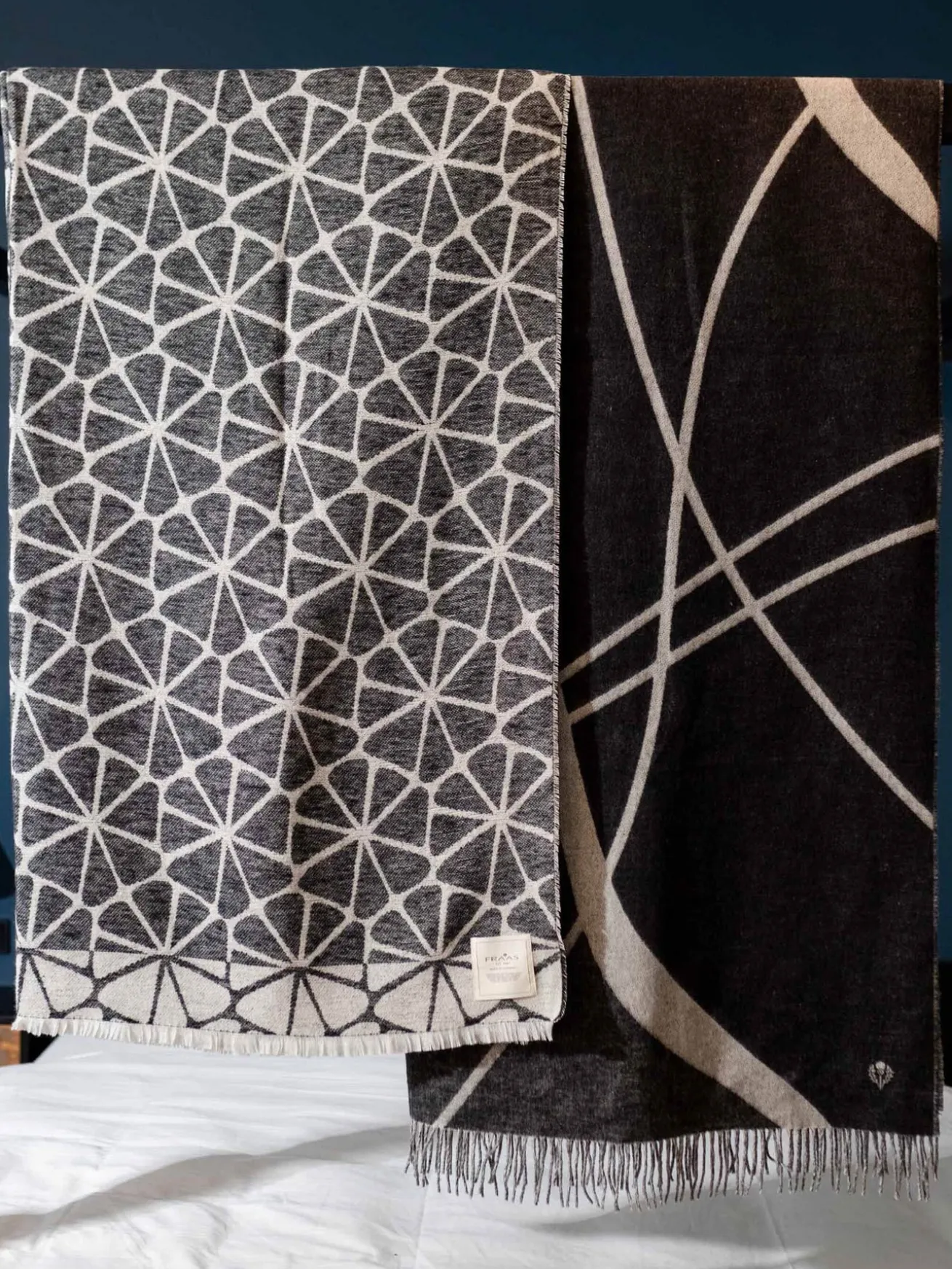 Sustainability Edition - Cashmink-Decke mit abstraktem Marmor-Design - Made in Germany