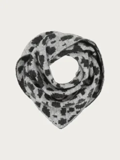 Sustainability Edition - Gestricktes Tuch mit Leo-Design