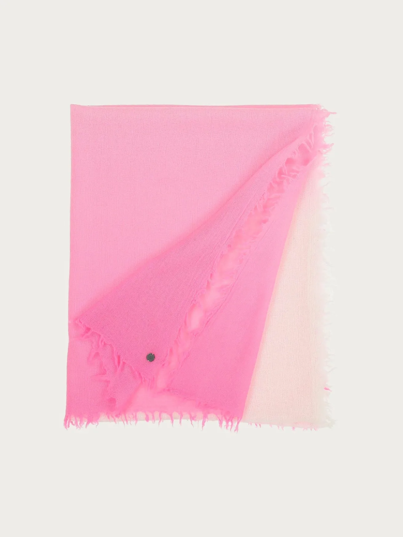 Wollschal im Ombré-Design