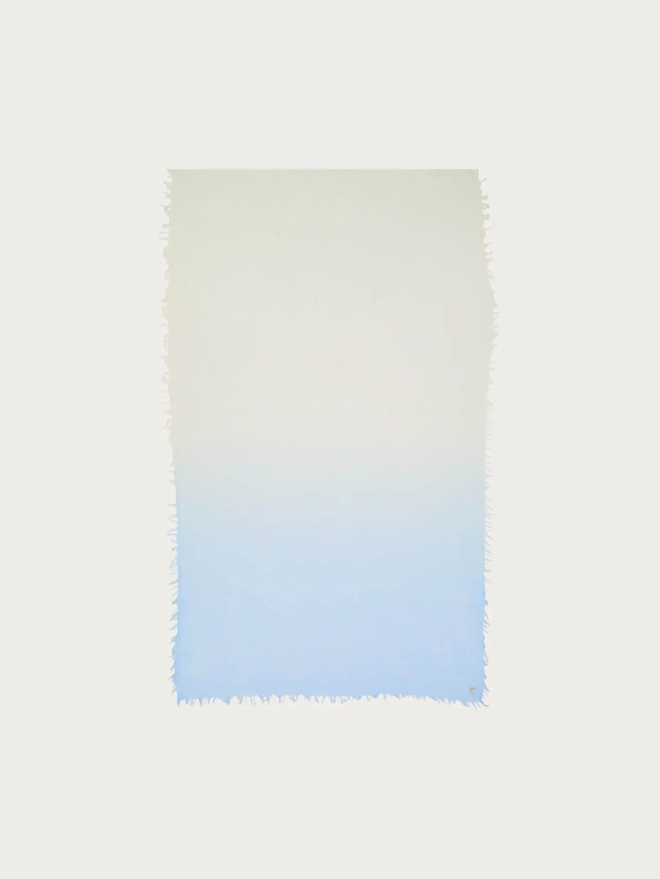 Wollschal im Ombré-Design